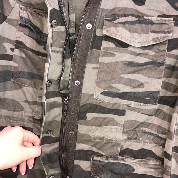 A.n.a Camouflage Full Zip Cargo Jacket Medium Green Brown - Picture 4 of 9